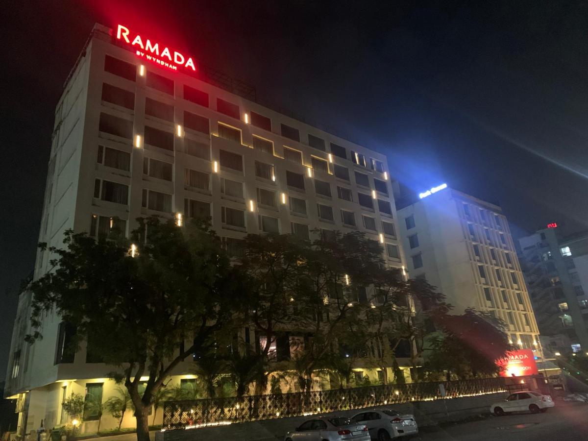 Ramada By Wyndham Jaipur North Hotel ภายนอก รูปภาพ