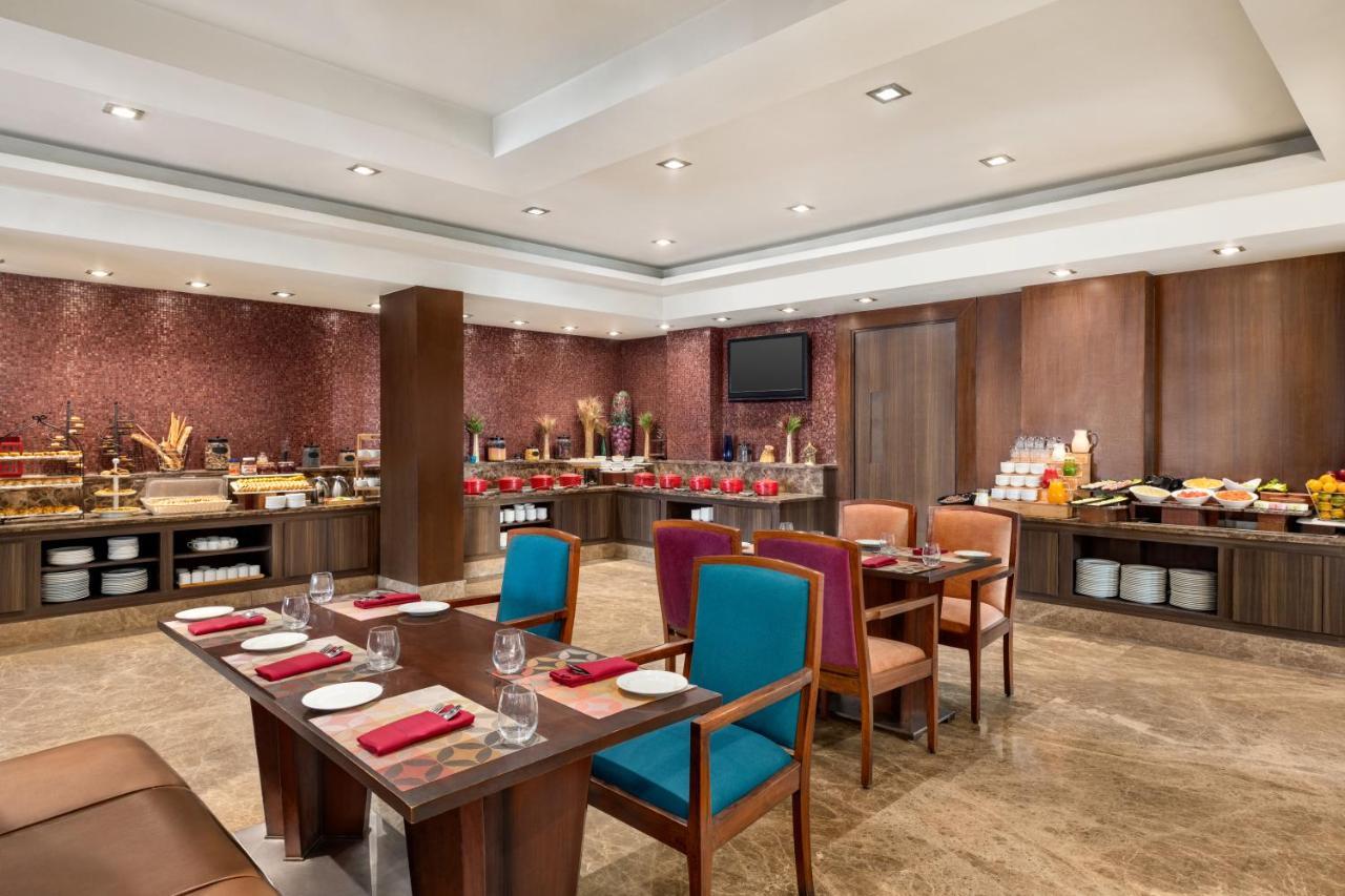 Ramada By Wyndham Jaipur North Hotel ภายนอก รูปภาพ