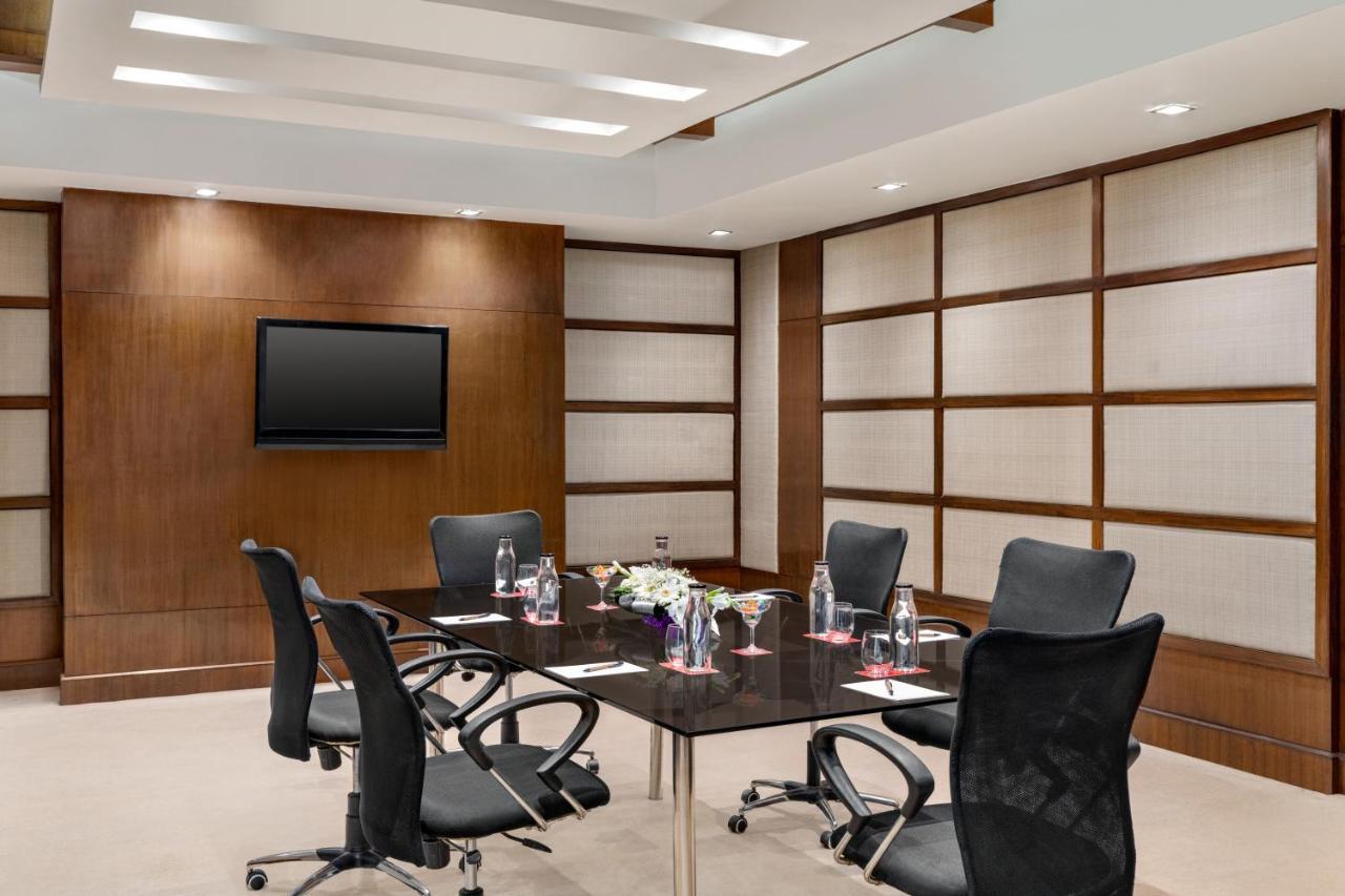 Ramada By Wyndham Jaipur North Hotel ภายนอก รูปภาพ