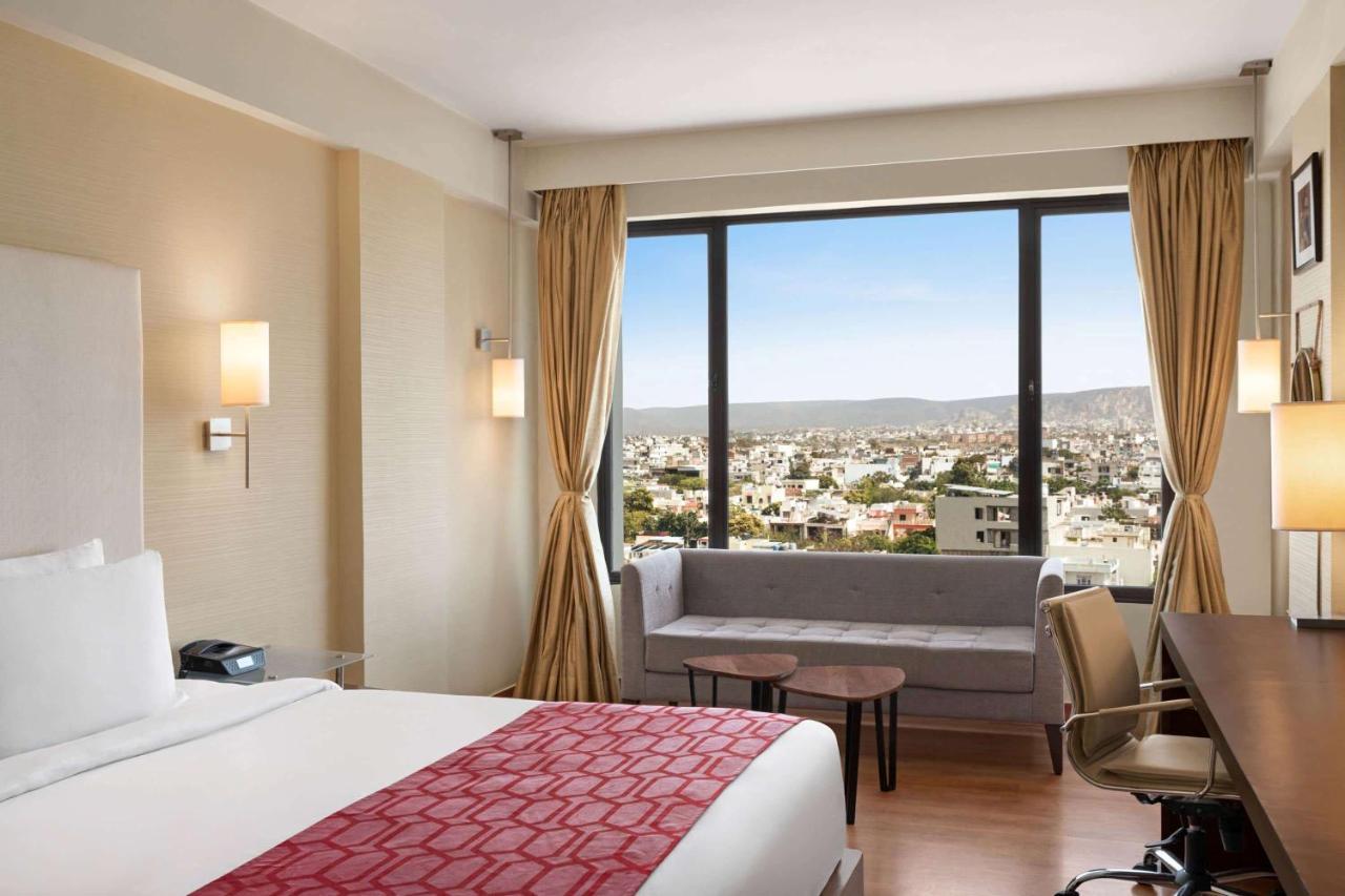 Ramada By Wyndham Jaipur North Hotel ภายนอก รูปภาพ
