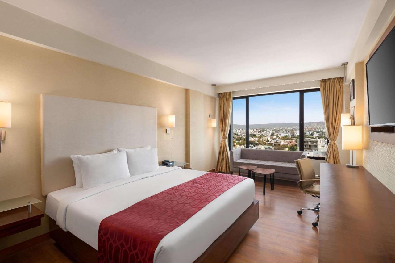 Ramada By Wyndham Jaipur North Hotel ภายนอก รูปภาพ